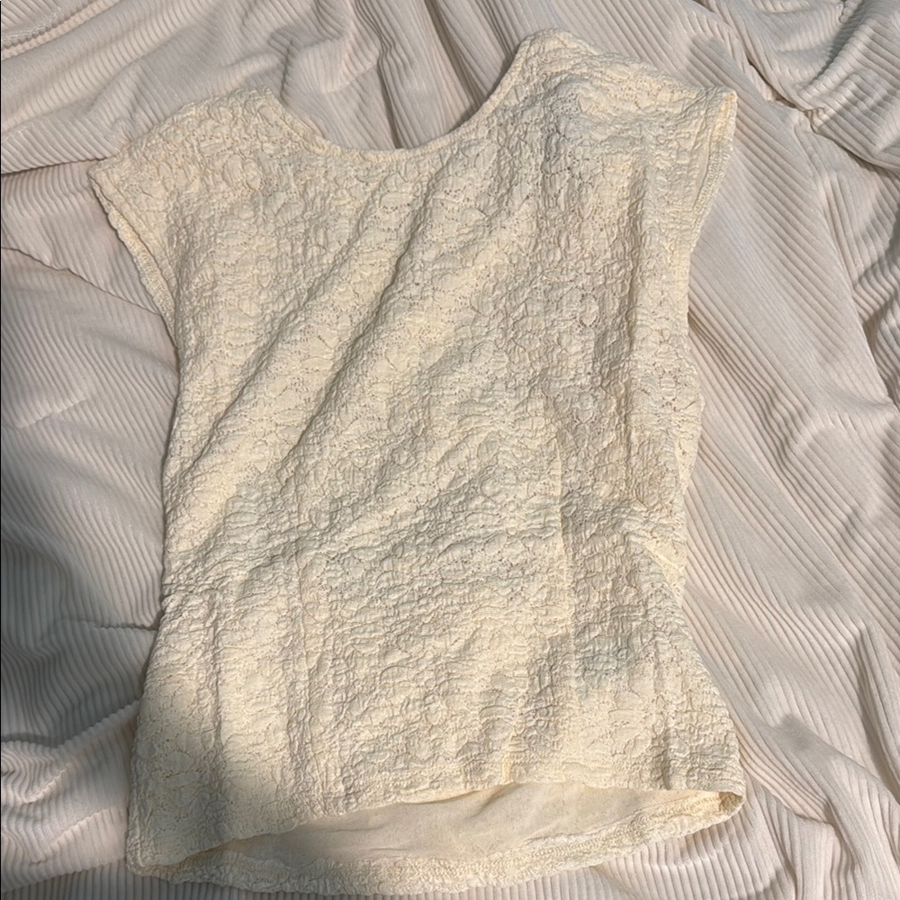 NWT Forever 21 women’s floral lace cream top open back